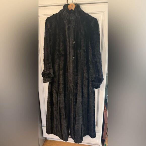 Pamala McCoy Full-Length Faux Fur Coat 8 - Picture 1 of 4